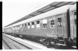 Tren Iberia Expreso, diurno en la parte española y que cubría la línea Madrid - Bilbao / Hendaya ...