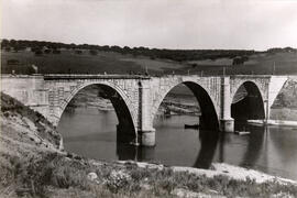 Reconstrucción del puente del Águeda en la línea de Salamanca y Fuentes de Oñoro km 87,304