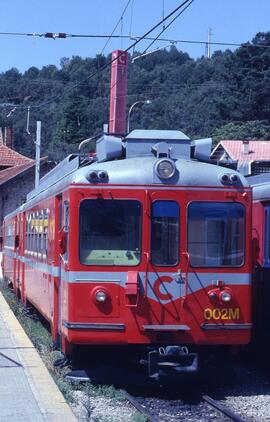 Automotor eléctrico o unidad de tren eléctrica de la serie 442 del Ferrocarril de Cercedilla - Lo...