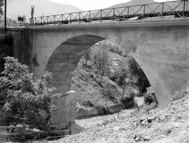 Viaducto de Casorvida, en el km 88,759 de la línea de León a Gijón