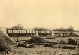 Ferrocarril de Otavi: Puente de Khan en Usakos, en el kilómetro 148 (5 vanos de 20 m)