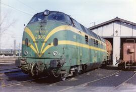 Locomotora diésel hidromecánica 340 - 009 - 0 de la serie 340 - 001 a 032 de RENFE, ex. 4009 de l...