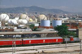 Furgones Paquexpres y locomotora 311 en Can Tunis