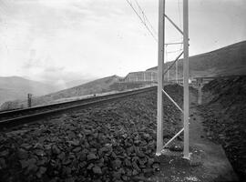 Vía electrificada cerca de Bellpuig