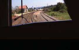 Tren Regional Diésel (TRD) Express en la línea regional de media distancia de La Coruña a Vigo, l...
