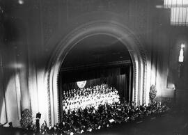 Concierto de música clásica celebrado en el teatro Gran Metropolitano de Madrid en honor de los a...