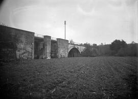 Puente sobre el río Tambre