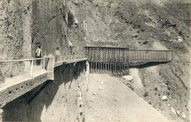 Puente metálico de la línea de Córdoba a Málaga en el paraje de El Chorro (Málaga)