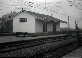 Estación de Viella (Siero - Asturias). Vista desde las vías