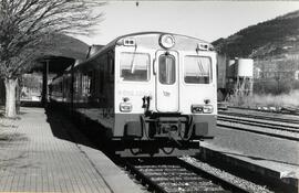 Automotor diésel serie 592 - 138 - 2 de RENFE "Camellos"