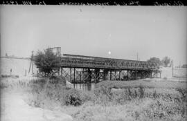 Puente sobre el río Manzanares, en el km 6,400 de la línea de Madrid a Alicante