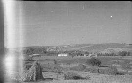 Puente metálico sobre el Guadarrama de la línea de vía estrecha de Madrid a Almorox, situado entr...