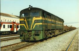 Locomotora diésel - eléctrica 321 - 001 - 0 de la serie 321 - 001 a 080 de RENFE, ex 2101 de la s...