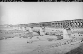 Puente viejo sobre el río Guadiana, en el km 1,266 de la línea Mérida-Sevilla