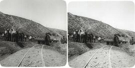 Alumnos de la escuela práctica del Batallón de Ferrocarriles realizando movimiento de tierras