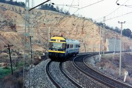 Electrotrenes serie 444-500, construidos por Construcciones y Auxiliar de Ferrocarriles (CAF) y M...