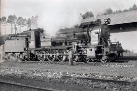 Locomotora de vapor de la serie 240 - 2051 a 2062 de RENFE (ex serie 301 a 308 de MZOV, serie 831...