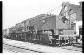 Locomotora de vapor de la serie 462 (doble Pacific) en el depósito de Valencia - Norte
