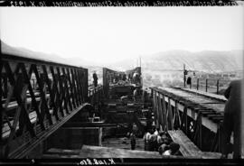 Puente de Matarraña IV, situado en el km 148,850 de la línea de Zaragoza a Barcelona, entre los m...