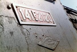 Placa de matriculación y fabricación de la locomotora de vapor 141 F - 2120 de RENFE, construida ...