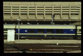 Composición de Talgo Pendular o Talgo 4 en las proximidades de Madrid - Chamartín, realizando el ...
