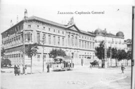 Reproducción de una tarjeta postal de la Capitanía General de Zaragoza, con tranvía