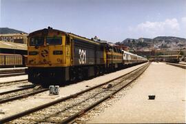 Locomotora diésel - eléctrica 321 - 041 - 6 de la serie 321 - 001 a 080 de RENFE, ex 2141 de la s...