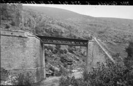 Puente del Arroyo de Despeñaperros, situado en el km 278,905 de la línea de Manzanares a Córdoba,...