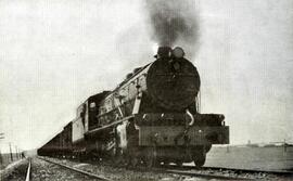 Locomotora de vapor serie 241 rodaje tipo "Montaña"