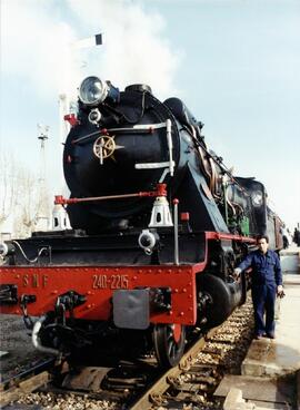Celebración del centenario de las unidades de ferrocarriles