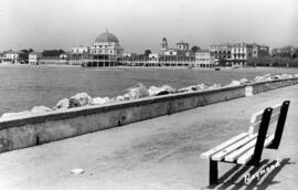 Hotel Restaurante Balneario La Terraza desde el paseo marítimo de Salou