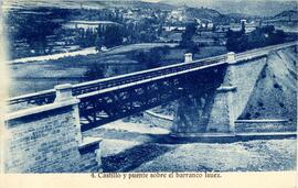Castillo y puente sobre el Barranco de Isuez de la línea de Huesca a Francia por Canfranc, situad...