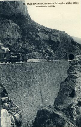 Muro de Castillón, de 150 metros de longitud y 38 de altura en la línea de Canfranc a Francia