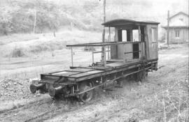 Vagón freno para la rampa de La Florida o de San Pedro del Ferrocarril de Langreo en la estación ...