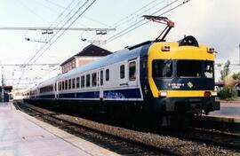 Electrotrenes de la serie 432 de RENFE, ex WMD 511 a 530, fabricada por CAF y MACOSA entre 1971 y...