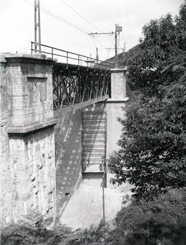 Puente metálico de Valdetocino