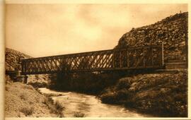 Puente metálico sobre el río Jalón en la línea de Zaragoza