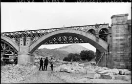 Sustitución de puentes metálicos. Línea Madrid a Badajoz, km 289,182. Puente sobre el río Guadalmez.