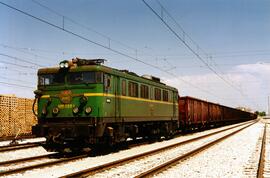 TÍTULO DEL ÁLBUM: Locomotoras eléctricas de la serie 289 de Renfe  (Ex 8900)