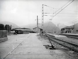 Estación de Los Corrales de Buelna de la línea de Venta de Baños a Santander