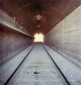 Túnel de carga bajo el silo de balasto