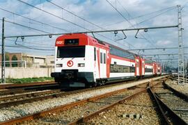 Unidades eléctricas serie 451 construidas por Alstom y Construcciones y Auxiliar de Ferrocarriles...