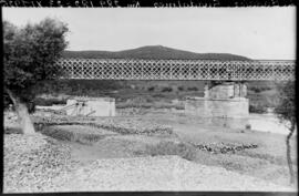 Sustitución de puentes metálicos. Línea Madrid a Badajoz, km. 289,182. Puente sobre el río Guadal...