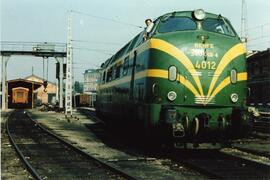 Locomotora diésel hidromecánica 340 - 012 - 2 de la serie 340 - 001 a 032 de RENFE, ex. 4012 de l...