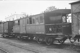 Coche de viajeros AABC 2101 de RENFE, ex Andaluces ABCDX f 1, con balconcillos y fabricado por Ni...