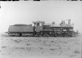 Locomotora de vapor tipo 230, MZA nº 829 (Posterior RENFE 230-4059). Construida por Henschel en 1...
