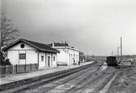 Estación de Llinás de la línea de Barcelona a Portbou, también llamada de Barcelona a Cerbère o B...