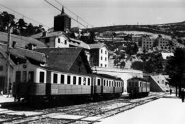 Automotores del Ferrocarril Eléctrico del Guadarrama en la estación de Puerto de Navacerrada (Mad...
