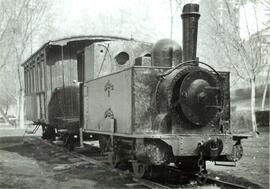 Locomotora de vapor y ténder nº 1, conocida como Valladolid, de rodaje 020-T, de la compañía de V...