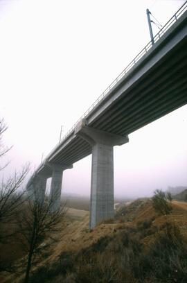 Viaducto sobre el río Tajo